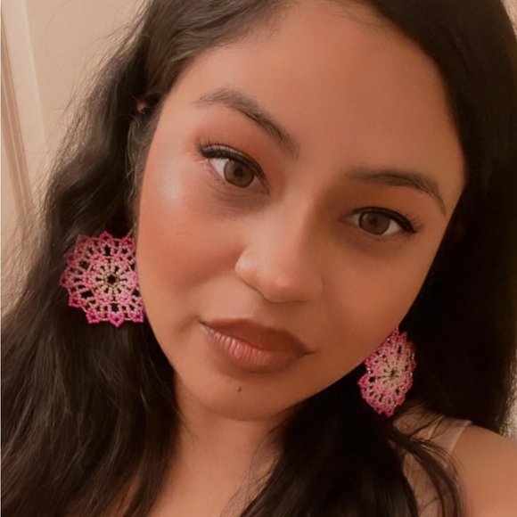 Meet your Posher, Anna 💕 - Picture 14 of 15